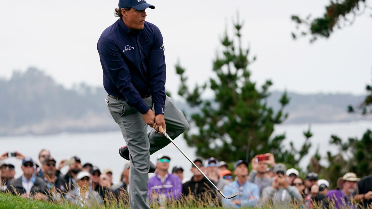 Mickelson's quest for career grand slam put on hold again